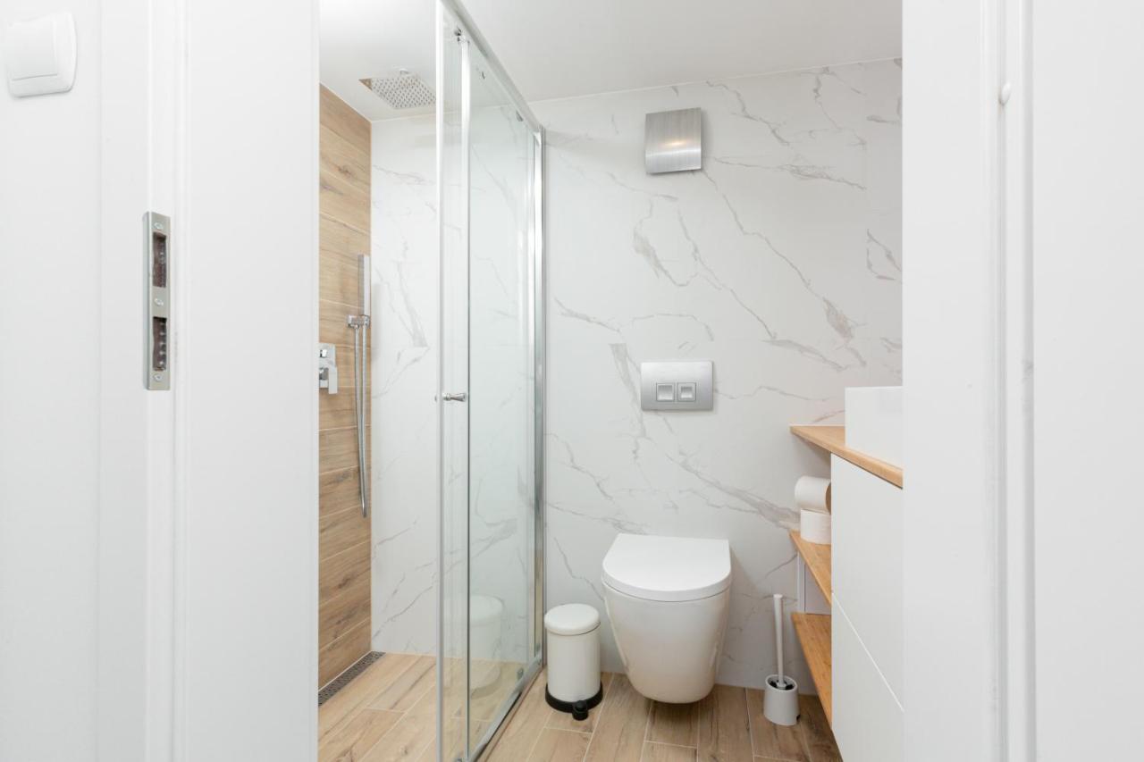 Mezzanine Studio Lwowska Srodmiescie By Noclegi Renters Варшава Екстериор снимка